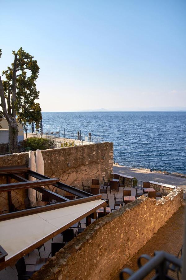Apartmentsgarda - Residenza Dei Navigatori Торри-дель-Бенако Экстерьер фото