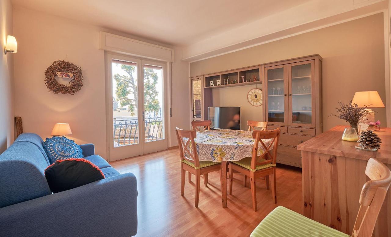 Apartmentsgarda - Residenza Dei Navigatori Торри-дель-Бенако Экстерьер фото